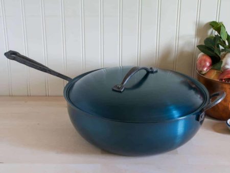 Chef's Pan with Glacier handle, side view.
